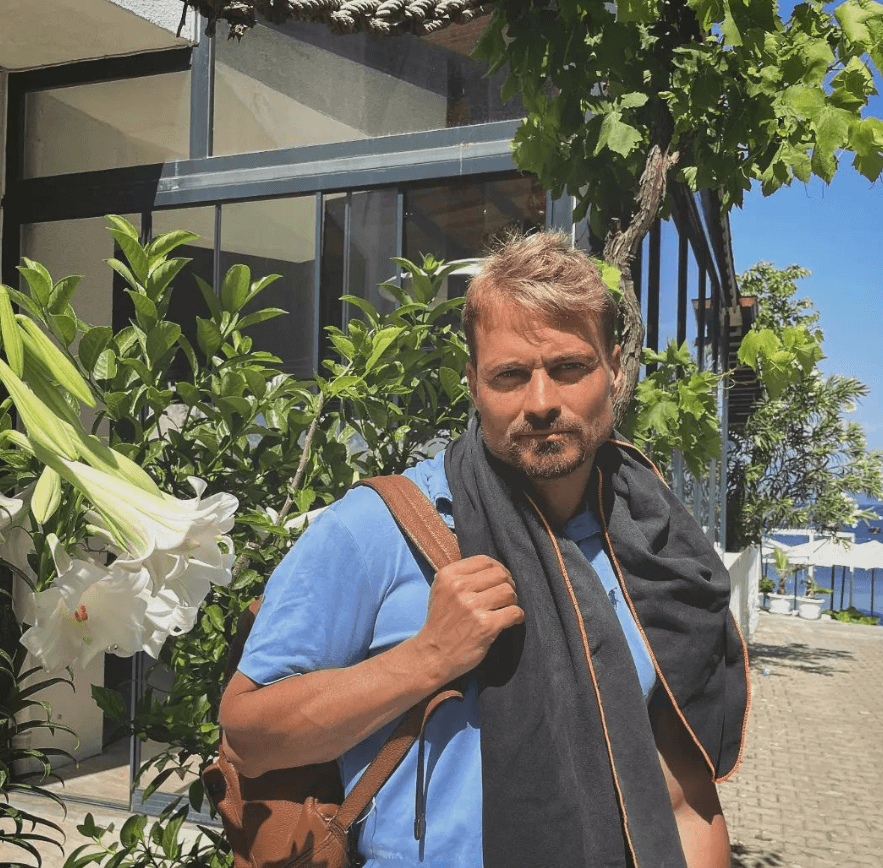 Eike, author of The Home Office Productivity Book